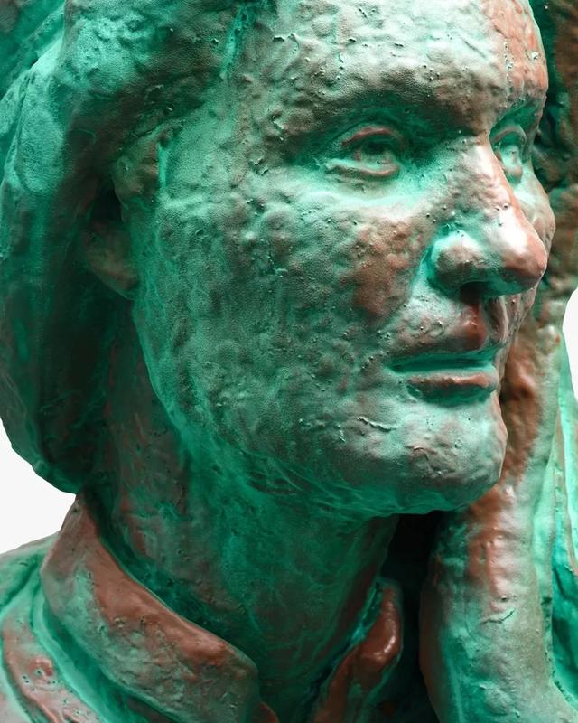 Surface detail of Heroines