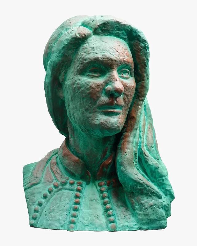 Heroines, additional view